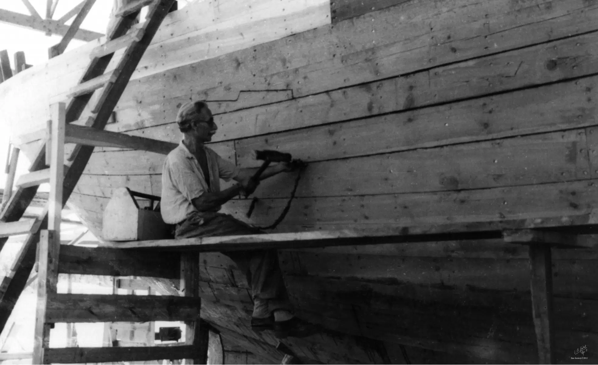 תל אביב 1937 שיפוץ סירה - דוד לסלו סקלי -  - מק''ט: 146026