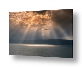 צילומים שרון טריבלסקי | קרני אור על האגם